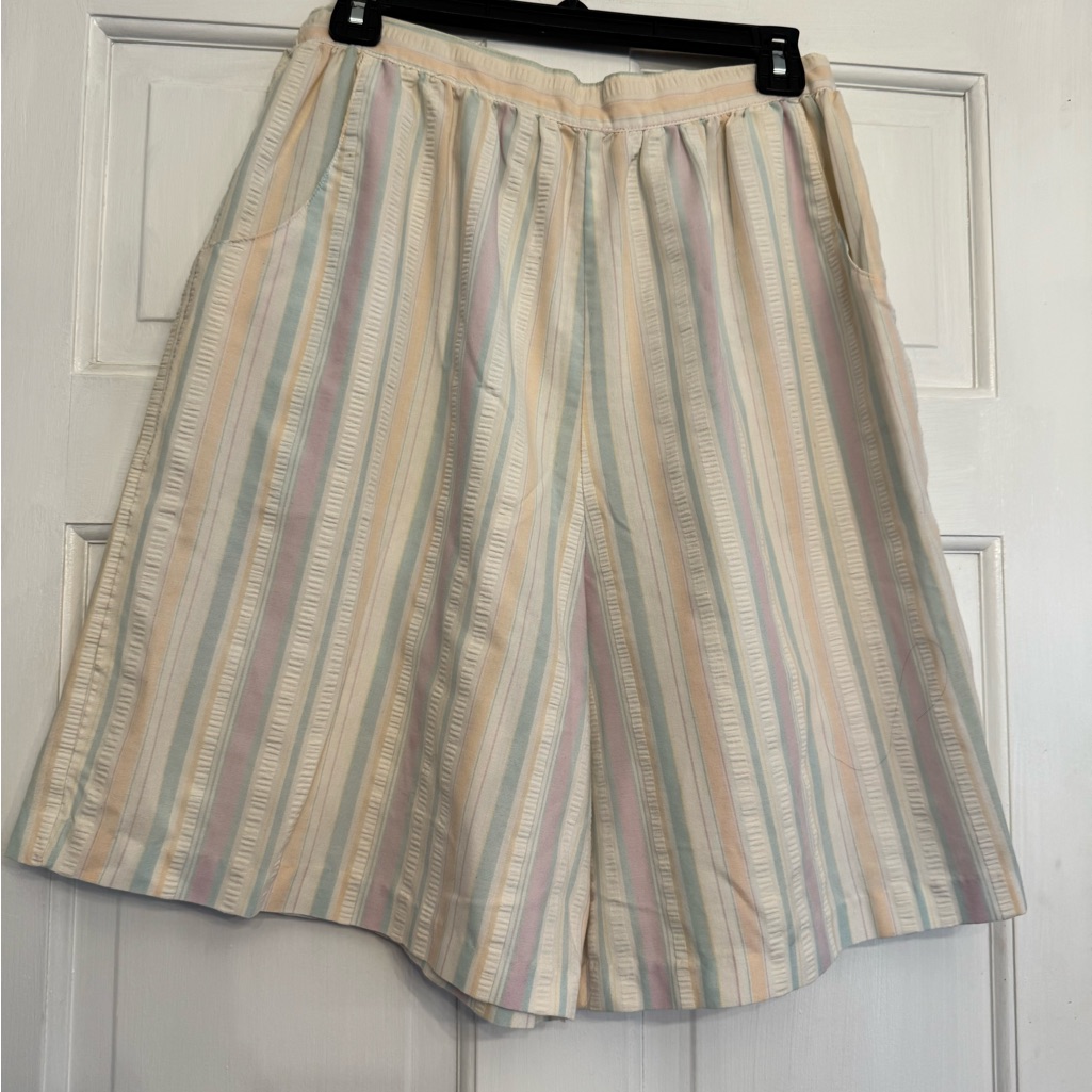 Vintage Laura Mae Striped Gaucho Shorts
